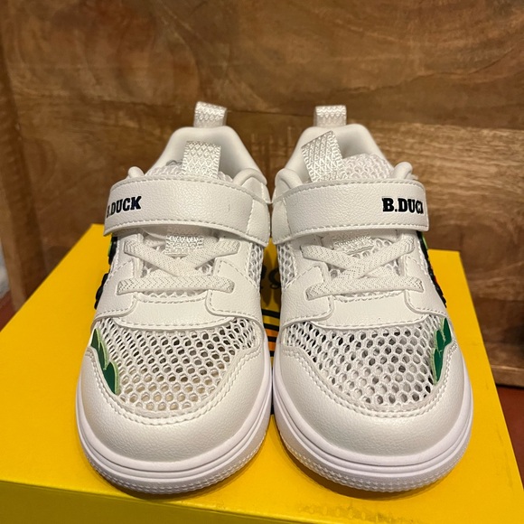 B. Duck Toddler Sneakers, Dragon/Duck, Size 10, New In Box, Adorable! - Picture 3 of 7